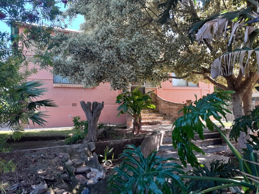 3 Bedroom Property for Sale in Heuwelkruin Eastern Cape